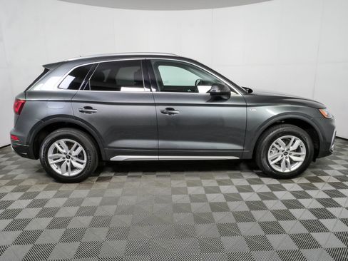 Used 2024 Audi Q5 2.0T Premium AWD/4WD image 2