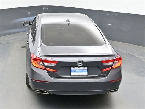 Used 2018 Honda Accord Touring image 39