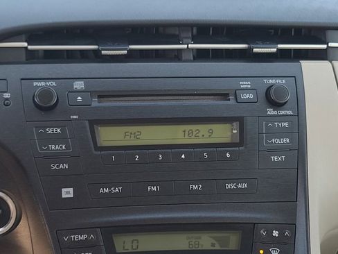 Used 2010 Toyota Prius Five image 18