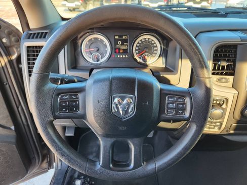 Used 2018 RAM 1500 Express w/ Express Value Package AWD/4WD image 21