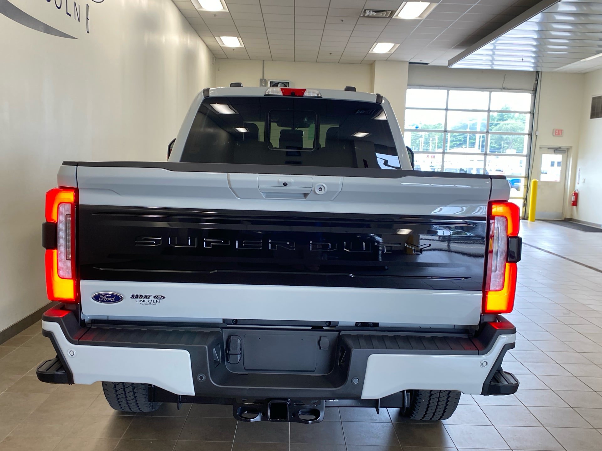 New 2026 Ford F350 Platinum w/ FX4 Off-Road Package AWD/4WD image 6