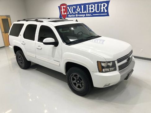 Used 2010 Chevrolet Tahoe LT w/ Luxury Package AWD/4WD image 3