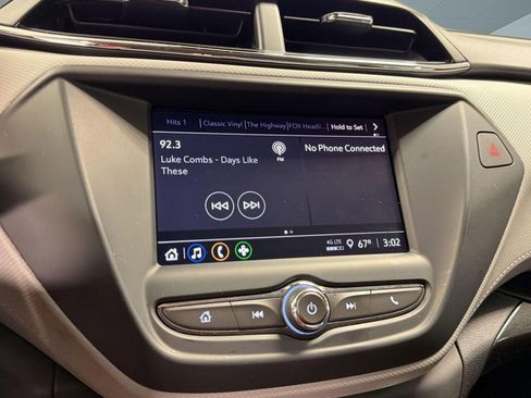 Used 2023 Chevrolet TrailBlazer LS image 25