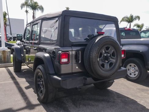 Used 2022 Jeep Wrangler Unlimited Sport image 10