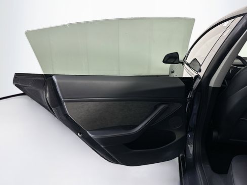 Used 2023 Tesla Model 3 Standard Range image 24