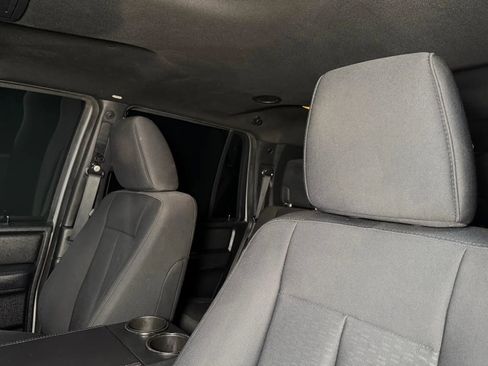 Used 2017 Ford Expedition XLT RWD image 32