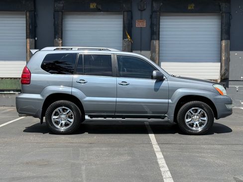 Used 2007 Lexus GX 470 AWD/4WD image 2