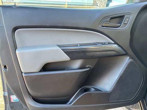 Used 2019 Chevrolet Colorado W/T w/ WT Convenience Package image 11