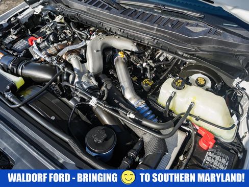 Used 2025 Ford F350 Lariat w/ Chrome Package image 26