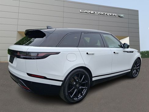 Used 2026 Land Rover Range Rover Velar Dynamic SE AWD/4WD image 2