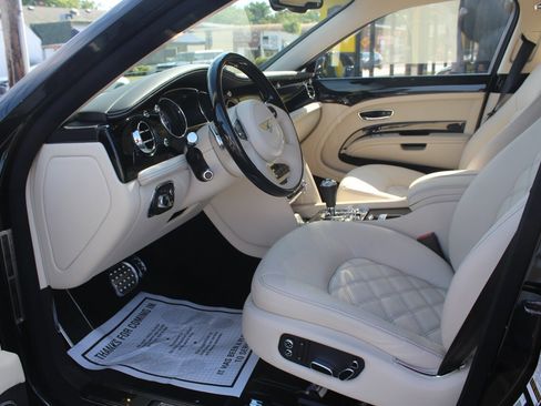 Used 2013 Bentley Mulsanne image 20