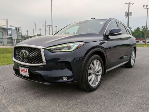 Used 2019 INFINITI QX50 Essential w/ Premium Heat Package AWD/4WD image 3