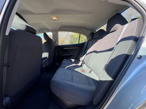 Used 2025 Toyota Camry LE image 21