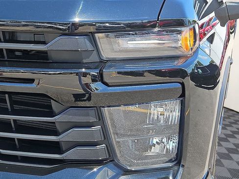 Used 2024 Chevrolet Silverado 2500 Custom w/ Custom Value Package AWD/4WD image 8