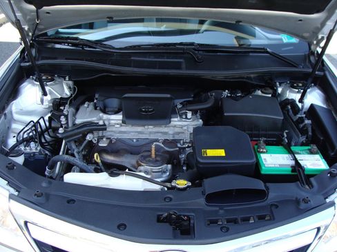 Used 2014 Toyota Camry LE FWD image 29