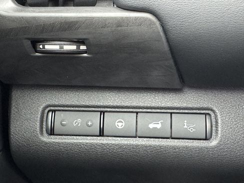New 2026 Nissan Pathfinder Platinum AWD/4WD image 21
