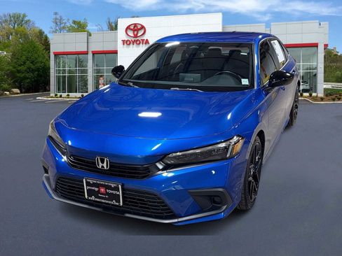 Used 2024 Honda Civic Sport image 1