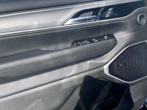 New 2026 Jeep Grand Wagoneer Limited AWD/4WD image 30