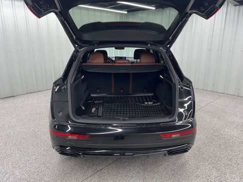 Used 2024 Audi Q5 2.0T Prestige image 9