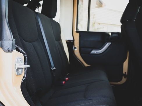 Used 2014 Jeep Wrangler Unlimited Sport w/ Quick Order Package 24S image 26