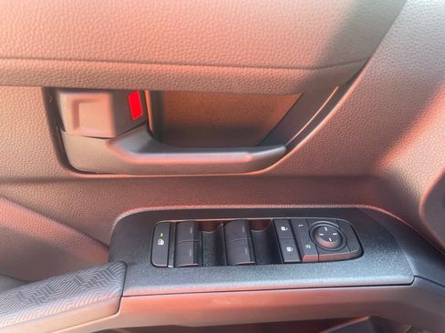 New 2026 Toyota 4Runner SR5 AWD/4WD image 17