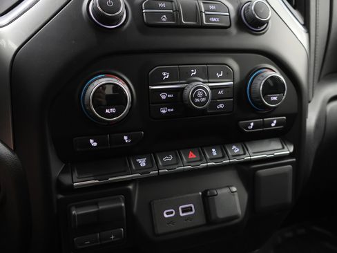 Used 2023 Chevrolet Silverado 2500 LT w/ Convenience Package AWD/4WD image 47