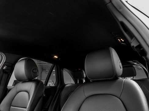 Used 2022 Mercedes-Benz GLC 300 image 27