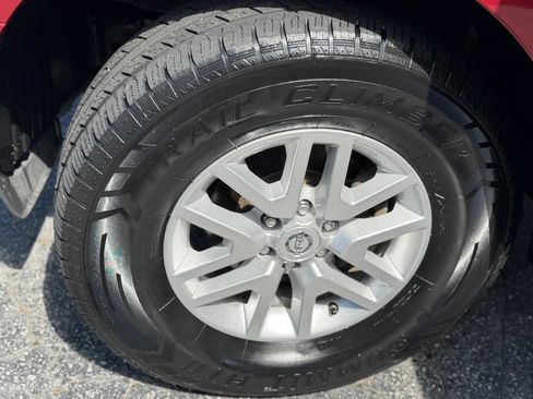 Used 2016 Nissan Frontier SV AWD/4WD image 17