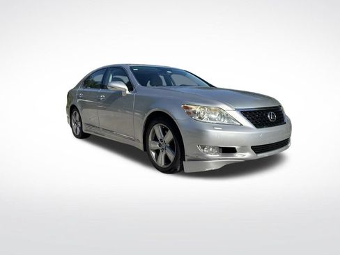 Used 2010 Lexus LS 460 RWD image 2