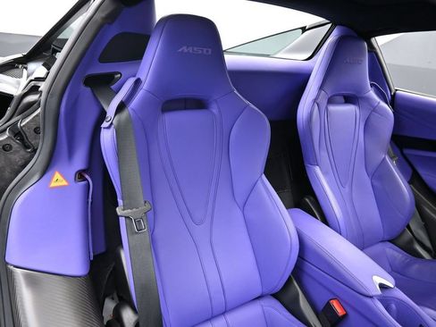 Used 2024 McLaren 750S Spider RWD image 23