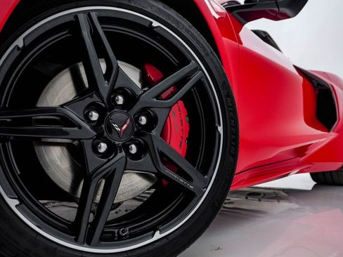 Used 2021 Chevrolet Corvette Stingray Preferred Cpe w/ Z51 Performance Package image 5