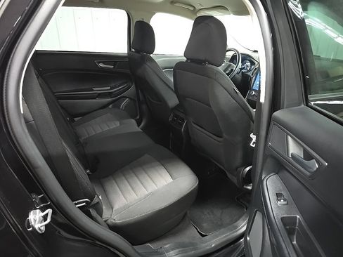 Used 2022 Ford Edge SE w/ Black Appearance Package AWD/4WD image 28