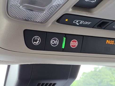 Used 2019 GMC Terrain Denali w/ Advanced Safety Package AWD/4WD image 35