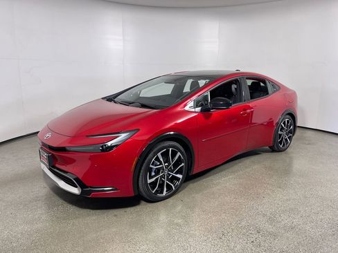 New 2026 Toyota Prius Plug-In Hybrid FWD image 7