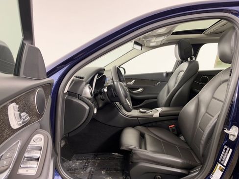 Used 2019 Mercedes-Benz C 300 Sedan image 5