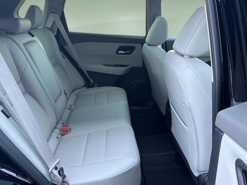 New 2026 Nissan Rogue SV AWD/4WD image 20