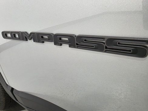 New 2026 Jeep Compass Latitude image 33