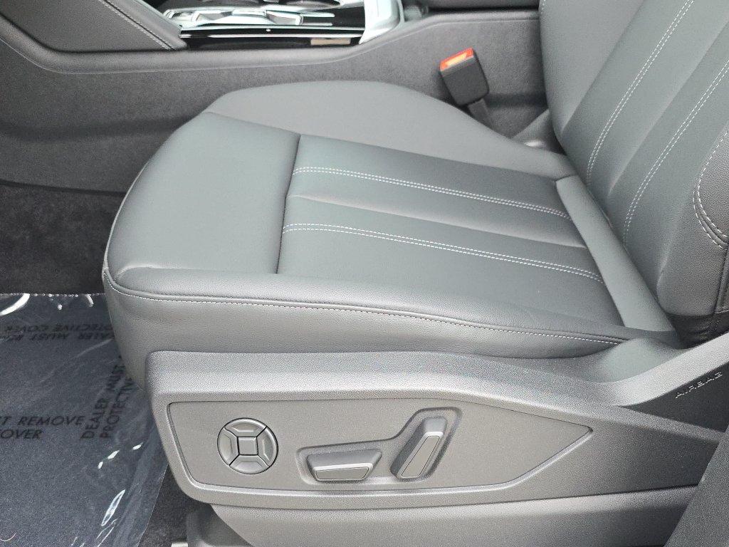 New 2026 Audi Q5 Premium AWD/4WD image 17