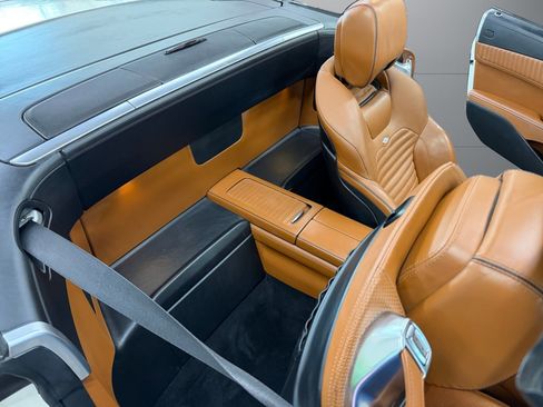 Used 2013 Mercedes-Benz SL 550 image 18