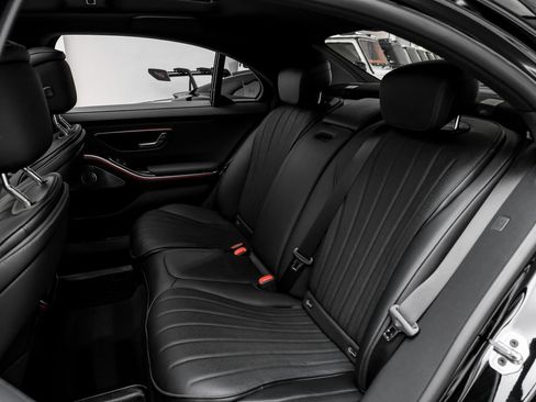 Used 2025 Mercedes-Benz S 500 4MATIC image 37