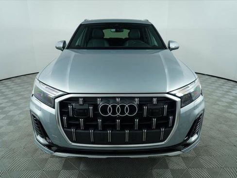 Certified 2025 Audi Q7 3.0T Premium AWD/4WD image 3
