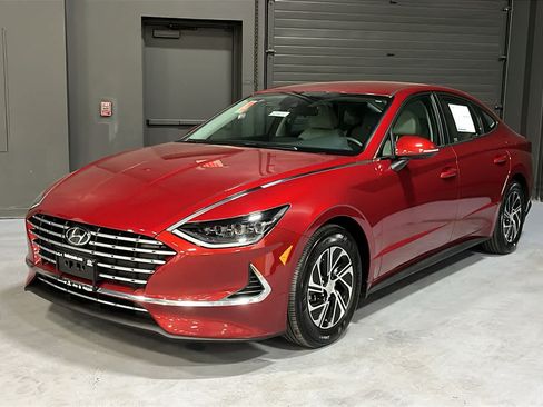 Used 2023 Hyundai Sonata Blue FWD image 3