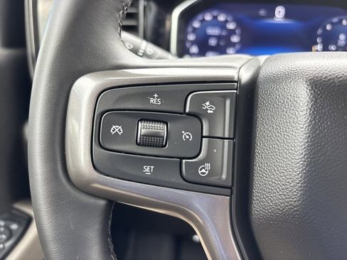 Used 2024 Chevrolet Silverado 2500 ZR2 w/ Technology Package AWD/4WD image 31