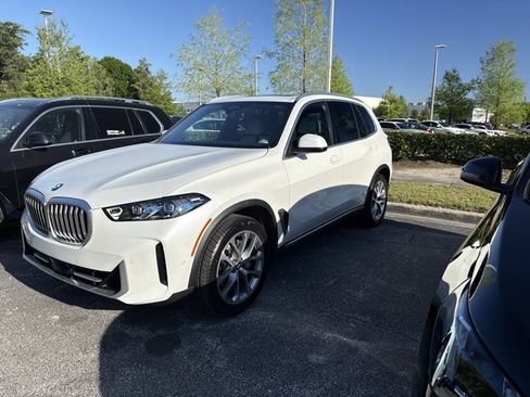Used 2026 BMW X5 xDrive40i AWD/4WD image 3