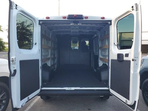Used 2025 RAM ProMaster 2500 w/ U-Haul Equipment Group FWD image 8