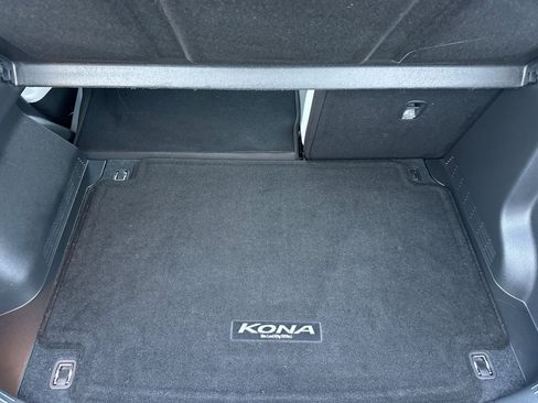 Used 2023 Hyundai Kona SE w/ Cargo Package image 15