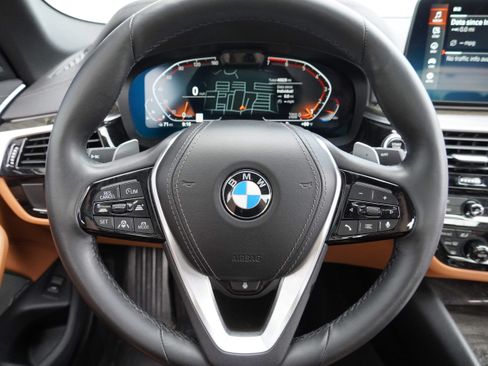 Used 2023 BMW 530i xDrive w/ Executive Package AWD/4WD image 14