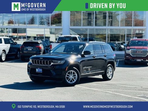 Used 2024 Jeep Grand Cherokee Laredo X image 1