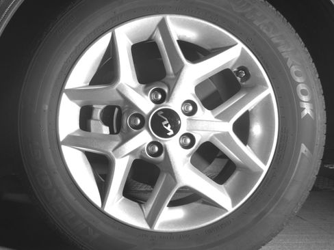 Used 2025 Kia Soul LX w/ LX Technology Package FWD image 12