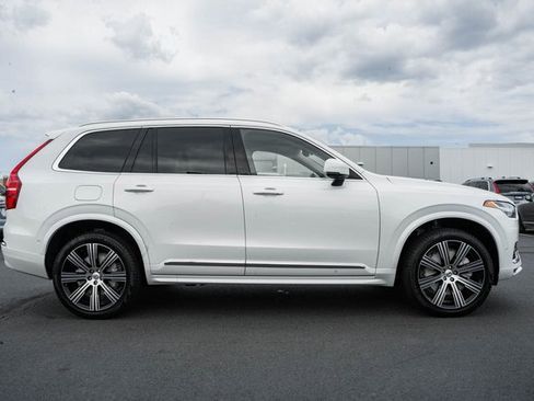 New 2025 Volvo XC90 T8 Ultra w/ Protection Package Premier image 3